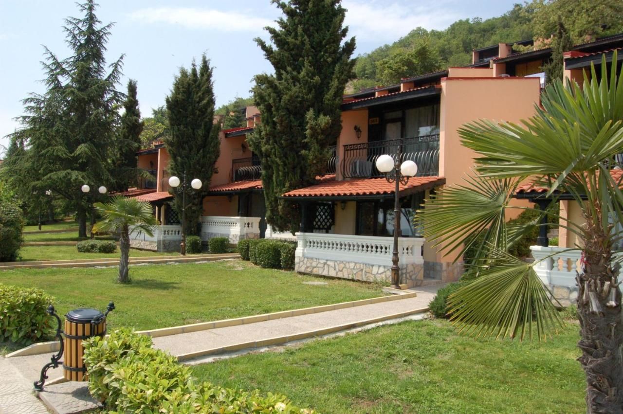 Курортные отели Villas Elenite Елените-14