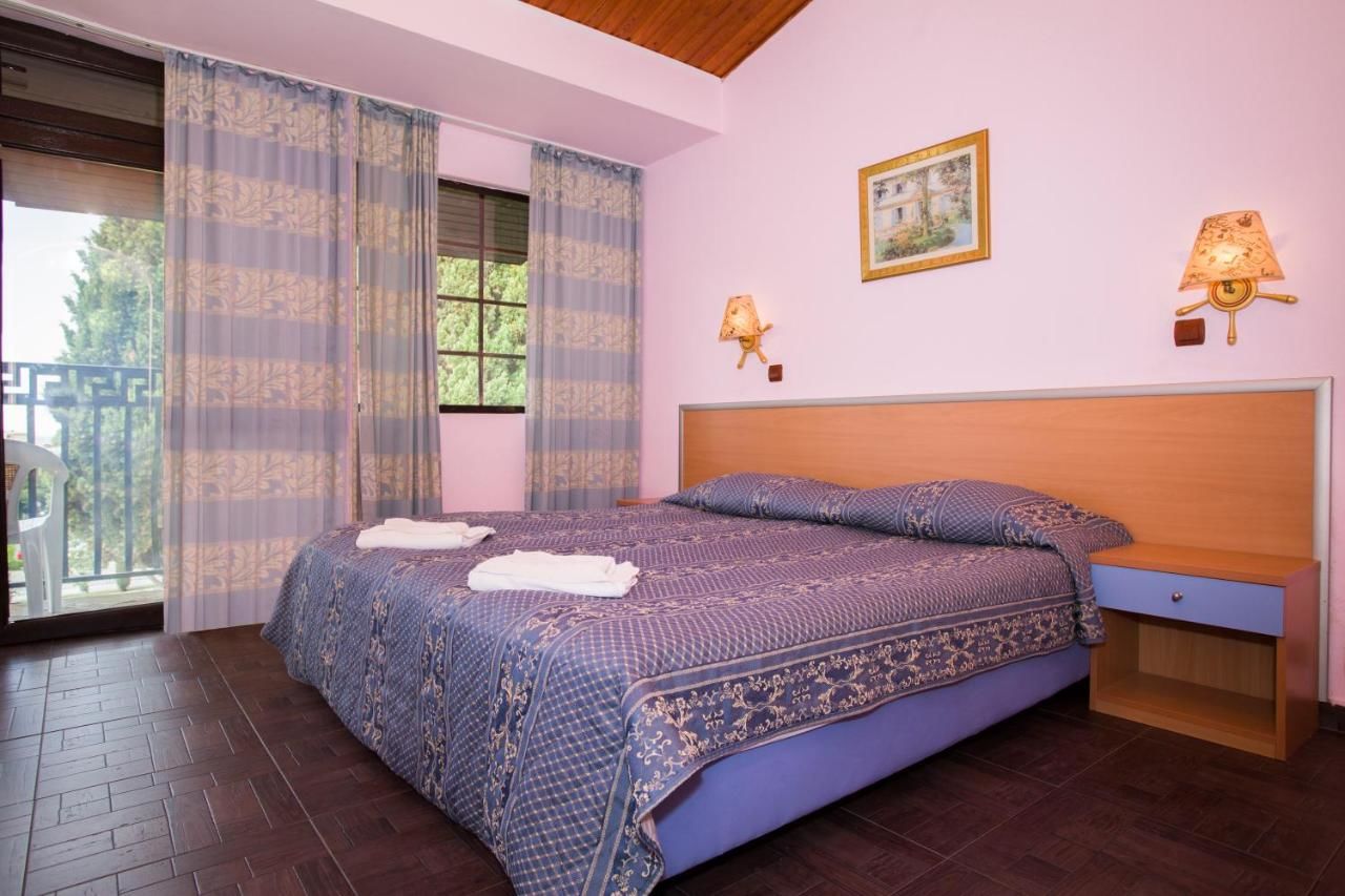 Курортные отели Villas Elenite Елените