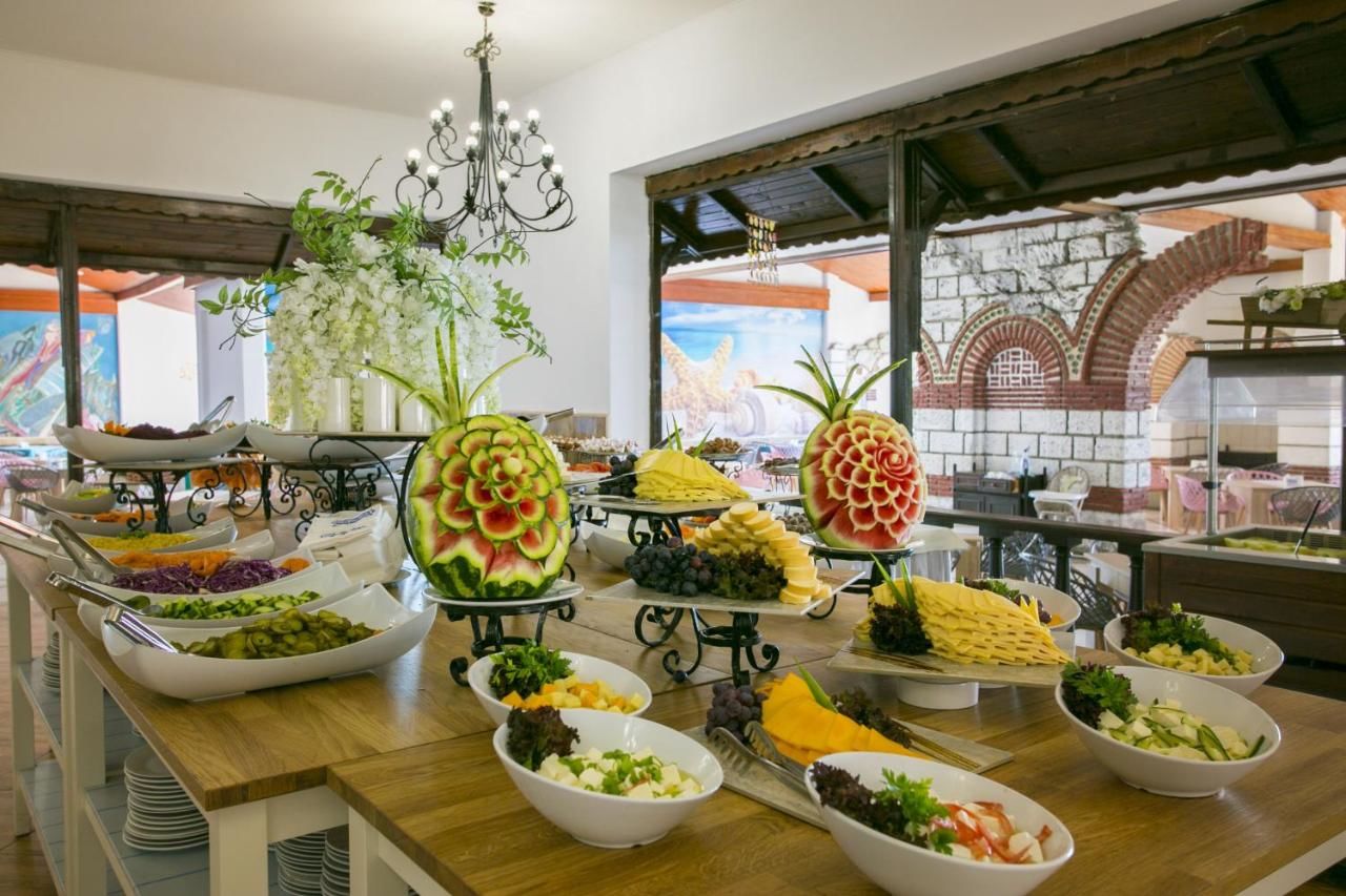 Курортные отели Villas Elenite Елените