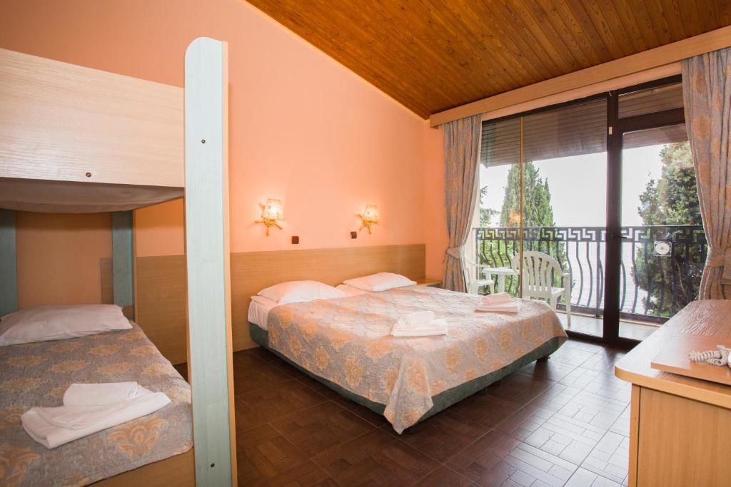 Курортные отели Villas Elenite Елените-41