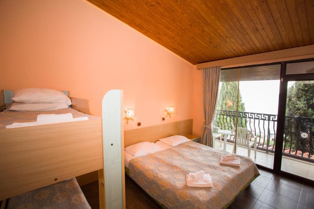 Курортные отели Villas Elenite Елените-50