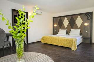 Курортные отели Villas Elenite Елените Двухместный номер с 1 кроватью - Вилла с видом на море (для 2 взрослых и 1 ребенка до 11 лет)-4