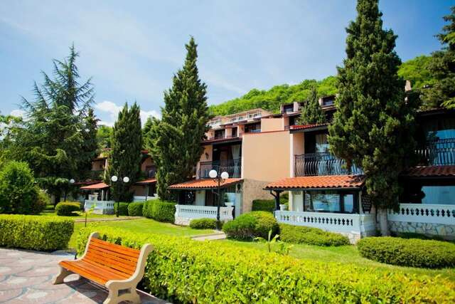 Курортные отели Villas Elenite Елените-12