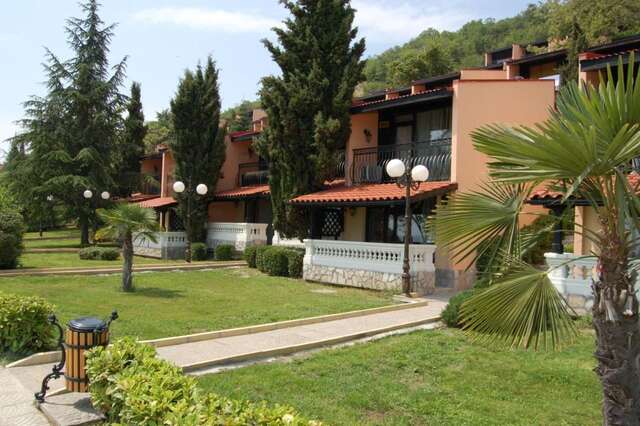 Курортные отели Villas Elenite Елените-13